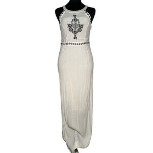 White Ripcurl dress with black detailing